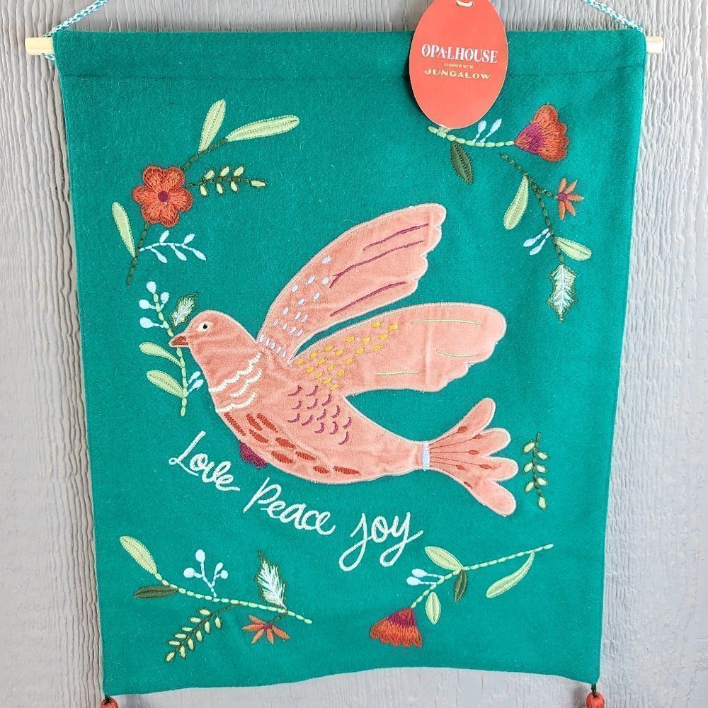 NWT Opalhouse Junaglow hanging fabric wall decor hanging Peace Love Joy New
